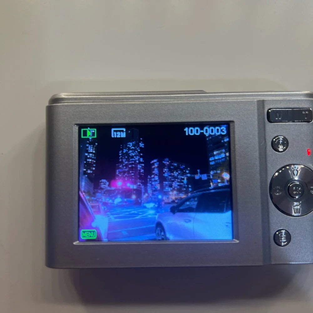 Digital Camera Silver - Picture 3 of 3